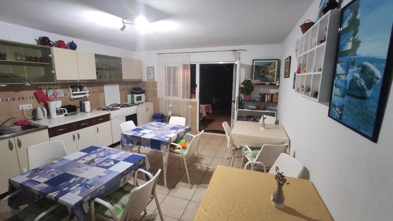 Guesthouse Podaca Extérieur photo
